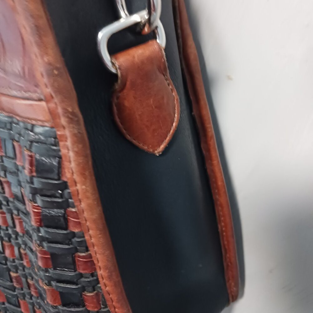 Brighton Leather Crossbody❤️ - Picture 7 of 11